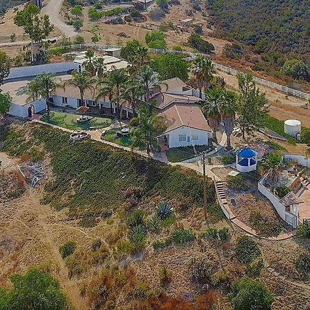Private Home On 10 Acres - Heated Salt Pool & Jacuzzi, Mountain & City Views, Horseshoes, Basketball, Bbq, Golf Putting, Foosball, Croquet, Bose Stereo, White Cotton Bedding - Hilltop Hacienda, Pool Heat Optional Jamul Bagian luar foto