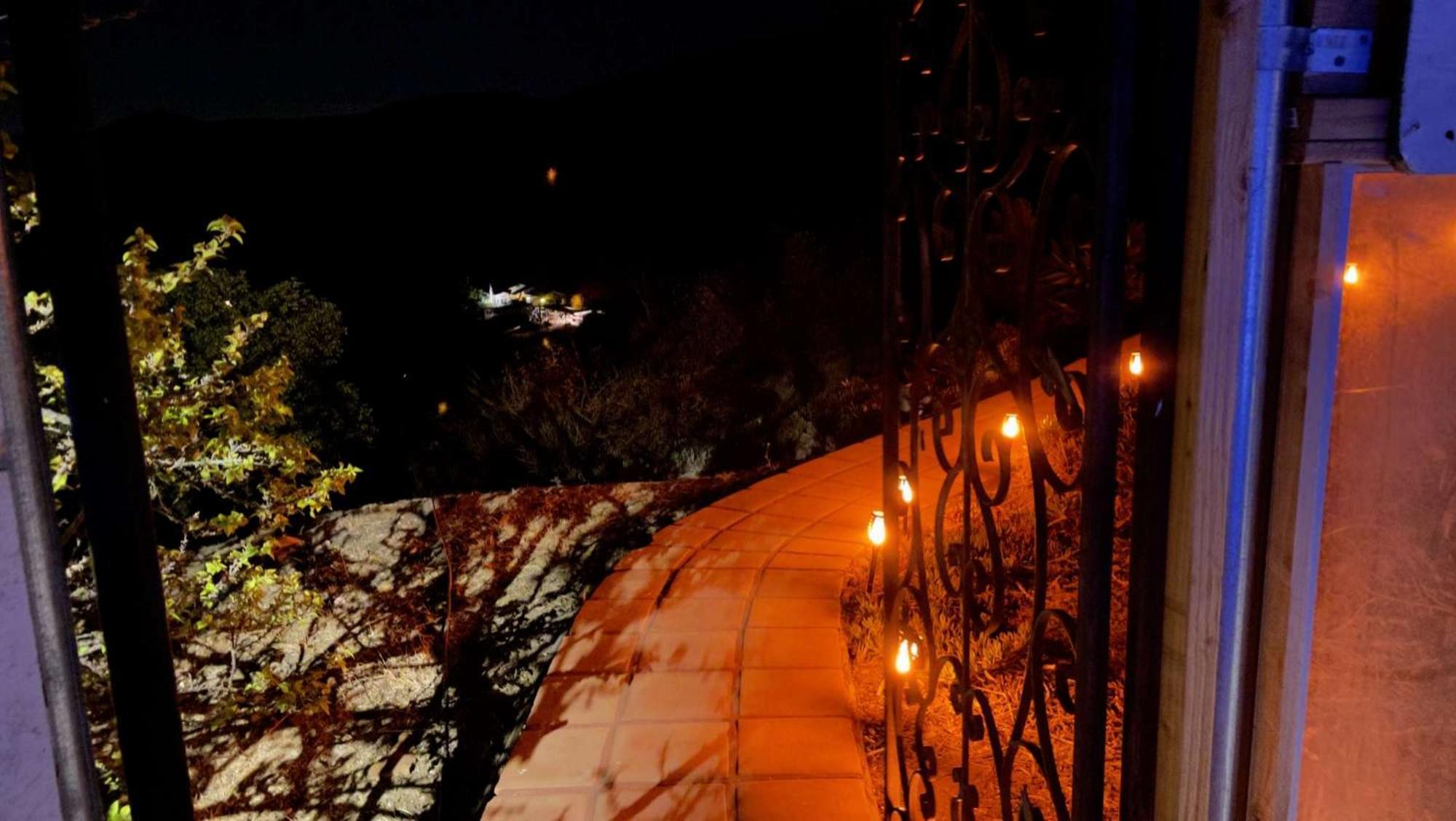 Private Home On 10 Acres - Heated Salt Pool & Jacuzzi, Mountain & City Views, Horseshoes, Basketball, Bbq, Golf Putting, Foosball, Croquet, Bose Stereo, White Cotton Bedding - Hilltop Hacienda, Pool Heat Optional Jamul Bagian luar foto